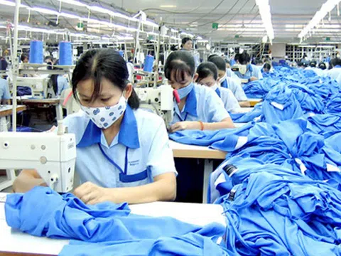 Xuất khẩu dệt may thu về trên 16 tỷ USD, tăng 5,04%