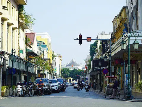 Hà Nội: Giá nhà mặt phố tại nhiều quận liên tục tăng 'nóng'