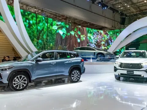 Doanh số xe hybrid tăng 64% trong nửa đầu năm 2025