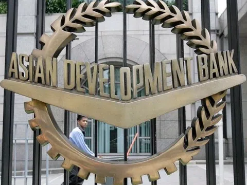 ADB nhận định, tăng trưởng GDP của Việt Nam năm 2025 là 6,3%, lạm phát giảm còn 3,9%