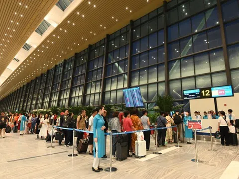 Sân bay Tân Sơn Nhất phục vụ 427.565 lượt hành khách trong dịp lễ 2/9