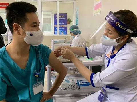 Hà Nội tiêm vaccine Covid-19 cho 5,1 triệu dân: Ai sẽ được ưu tiên tiêm trước?