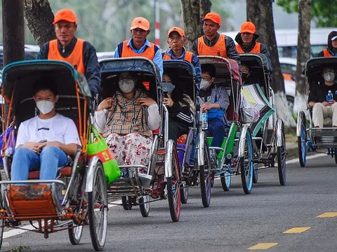 Thực hiện nghiêm khai báo, đánh giá an toàn COVID-19 dịp nghỉ lễ 30/4 và 1/5