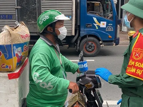 TP. Hồ Chí Minh: Từ hôm nay (30/8), shipper được hoạt động ở các quận "vùng đỏ"