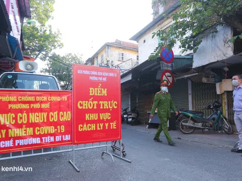 NÓNG: Hà Nội có thể hạn chế hoặc dừng một số hoạt động dịch vụ không thiết yếu tuỳ theo cấp độ dịch