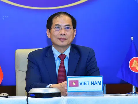 Việt Nam kêu gọi các nước G7 hỗ trợ ASEAN tiếp cận và phân phối vaccine an toàn