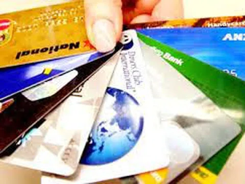 Lấy cắp và thông đồng để lấy cắp thông tin thẻ ngân hàng bị phạt đến 150 triệu đồng