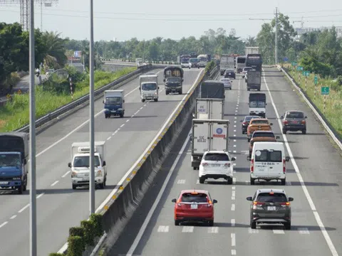 Thu hồi đề xuất vô lý về việc tài xế không được chạy quá 60km/h trên cao tốc