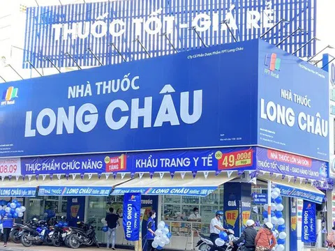 Long Châu trở thành chuỗi nhà thuốc đầu tiên phân phối thuốc trị Covid, cổ phiếu FPT Retail bật tăng trần
