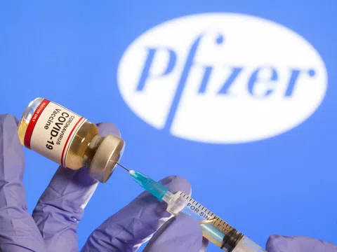 CEO Pfizer quả quyết: “Mũi thứ 4 vaccine COVID-19 là điều cần thiết”, chuyên gia nói gì?