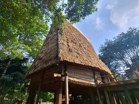 Nỗ lực bảo tồn, phát huy giá trị văn hóa truyền thống của nếp nhà rông