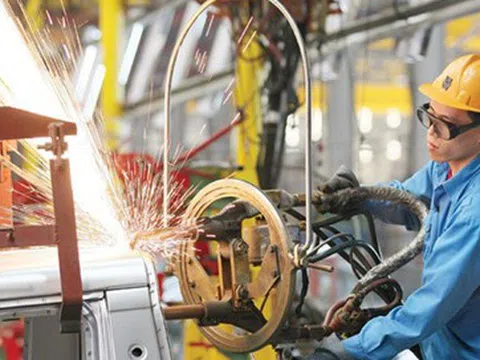 Chỉ số Nhà quản trị mua hàng tháng 10 tăng cao nhất trong 15 tháng