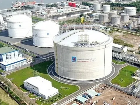 Cả nước nhập khẩu hơn 2,79 triệu tấn khí đốt hóa lỏng trong 10 tháng