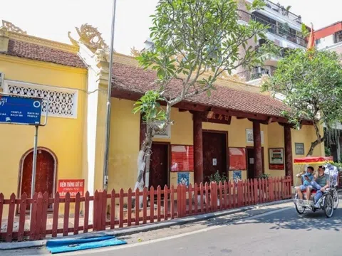 Hà Nội: Triển khai thu phí tham quan đền Bạch Mã và đình Kim Ngân