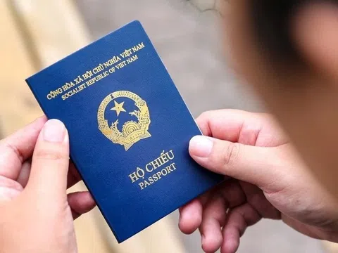 Hộ chiếu sẽ không được xem là giấy tờ tùy thân tại ngân hàng từ ngày 1/1/2026