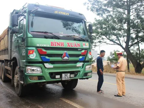 Thanh Hóa: Tăng cường kiểm soát tải trọng phương tiện trên các tuyến giao thông