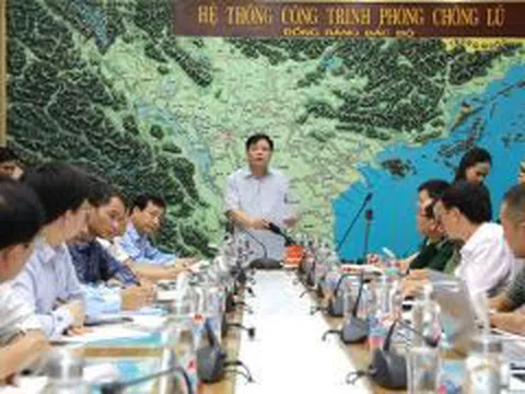 Ban hành lệnh cấm biển, chủ động cho học sinh nghỉ học nhằm ứng phó với bão số 5