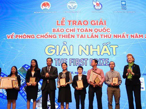 Trao Giải báo chí toàn quốc về Phòng chống thiên tai lần thứ nhất