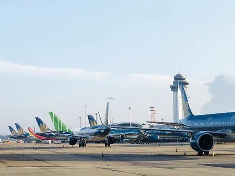 Cục Hàng không Việt Nam yêu cầu các hãng bay dừng bán vé tết vượt quy định