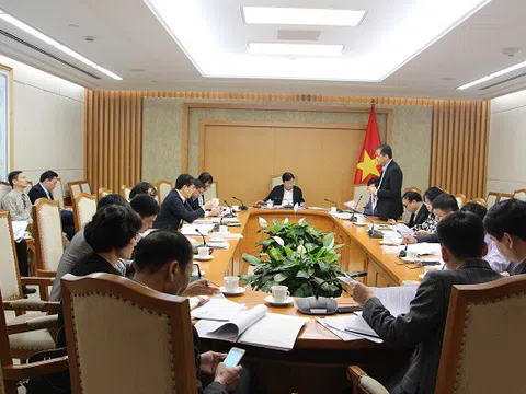 Phó Thủ tướng Trịnh Đình Dũng điều hành họp Ban Chỉ đạo Chương trình VNEEP 3