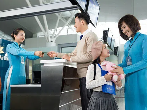 Vietnam Airlines và Vinpearl đề xuất tặng 5.000 kỳ nghỉ trọn gói tri ân lực lượng y tế tuyến đầu