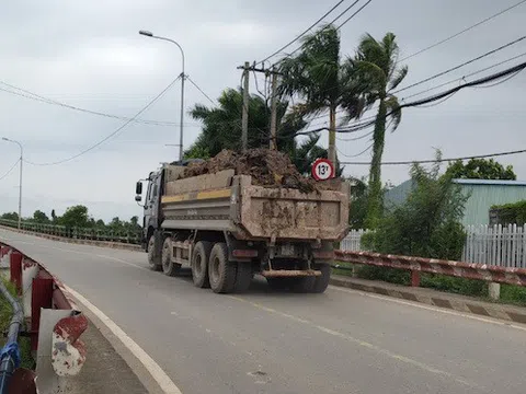 TP.HCM: Xử nghiêm các ô tô quá tải, dồn hàng, sang tải