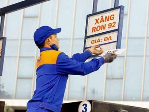 Xăng RON 95 có thể tăng gần 1000 đồng vào ngày mai?