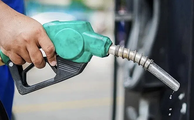 Bộ Công thương thu hồi giấy phép kinh doanh của 4 doanh nghiệp kinh doanh xăng dầu
