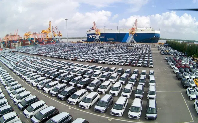 Lượng ô tô nhập khẩu trong nửa đầu tháng 11 tăng tới hơn 173%