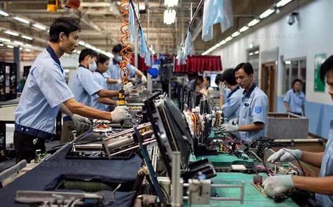 Làn sóng Covid-19 thứ 4 tác động nặng nề đến doanh nghiệp sản xuất công nghiệp