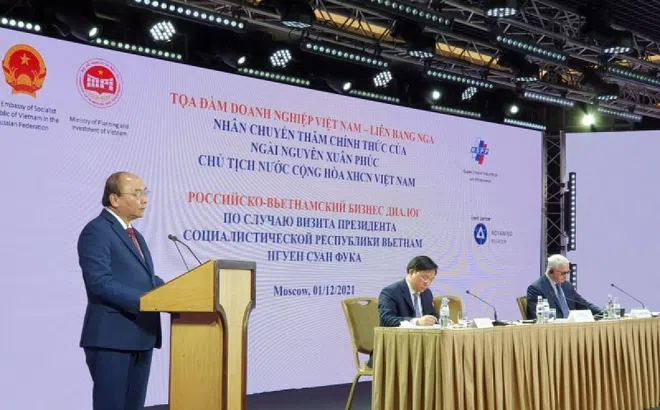 Việt Nam-Liên bang Nga đạt thỏa thuận cung ứng, sản xuất vaccine Sputnik tại Việt Nam