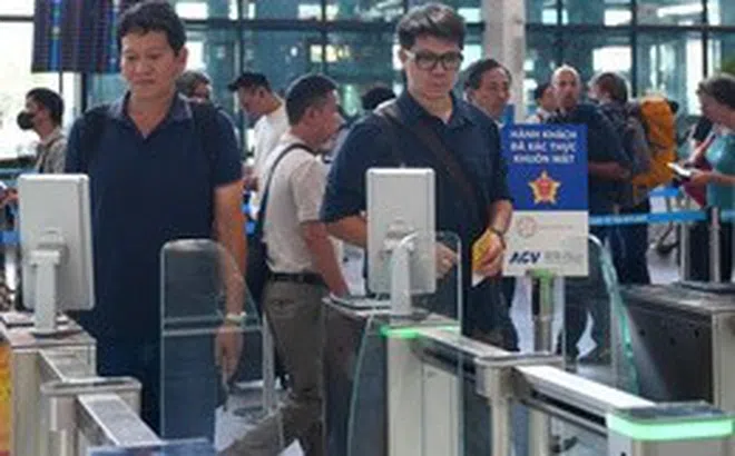 Chỉ hành khách có hành lý ký gửi, khách đặc biệt mới làm thủ tục tại quầy sân bay