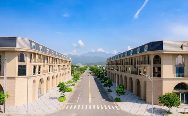 Gỡ vướng pháp lý, SDN và Regal Group hoàn tất sổ đỏ giúp nhà đầu tư Dragon City Park thắng lớn