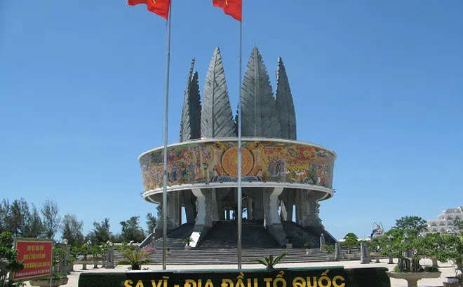 Quảng Ninh đón nhận giải thưởng 'Sản phẩm du lịch bền vững thành thị ASEAN 2020'