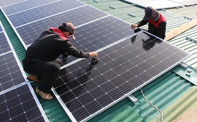 Lâm Đồng: Lưới điện quá tải nghiêm trọng do điện mặt trời