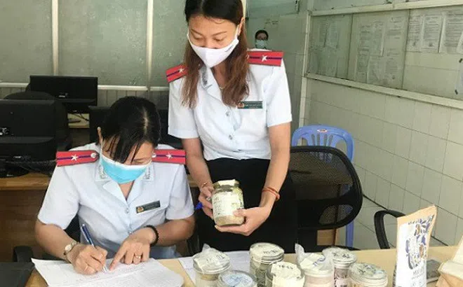 Hà Nội: Xử phạt hàng loạt cơ sở, nhà hàng chay vi phạm