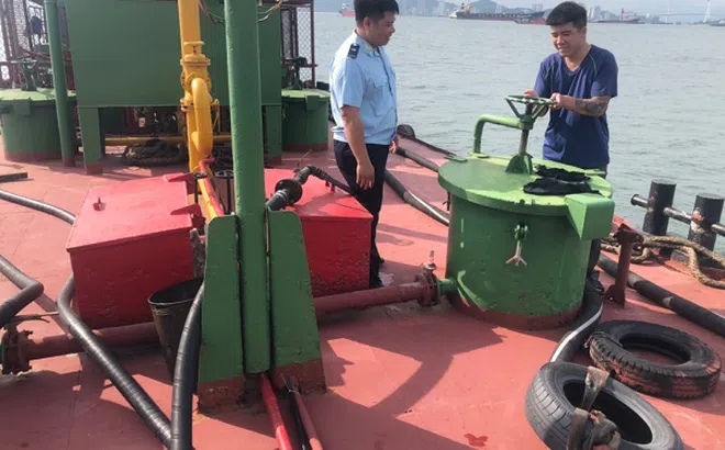 Lập biên bản vi phạm hành chính đối tượng vận chuyển 8.500 lít nhiên liệu Diezel