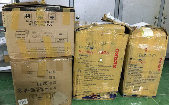 An Giang: Phát hiện ô tô tải vận chuyển nhiều hàng hóa nhập lậu