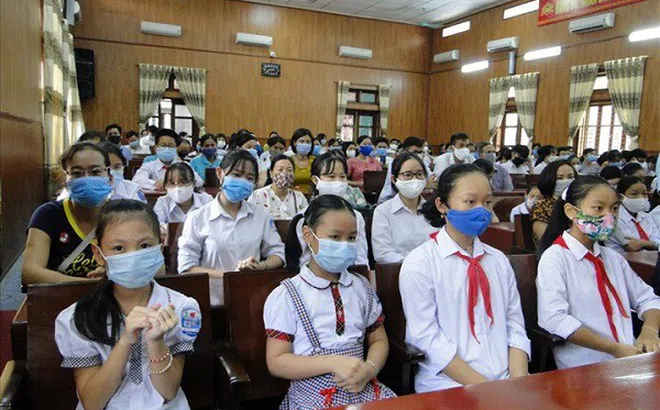 Đối tượng nào được đề xuất miễn giảm học phí từ năm 2021?