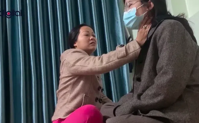 Ợ khí, nhổ nước bọt chữa ung thư và Covid-19: Chuyên gia thốt lên "nhảm nhí", "lừa đảo"