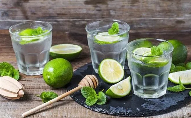 Uống nước chanh kiểu này chẳng khác nào 'hạ độc' cơ thể