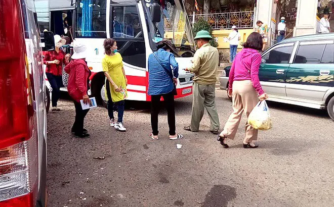 TP Vũng Tàu: Bát nháo tình trạng thu phí giữ xe tại di tích quốc gia Thích Ca Phật Đài