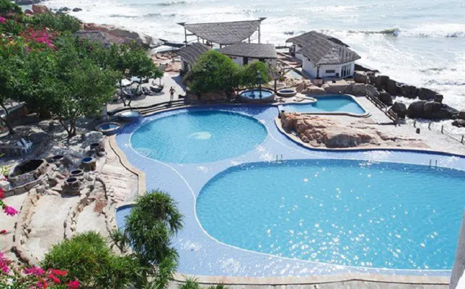 Bình Thuận dừng đón khách quốc tế, đưa 4 cơ sở lưu trú làm điểm cách ly chống dịch Covid-19