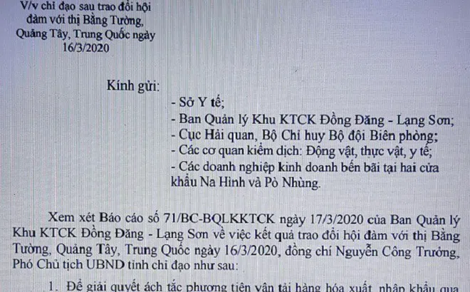 Bộ Y tế "thông báo khẩn" về việc tìm hành khách trên chuyến bay có bệnh nhân COVID-19