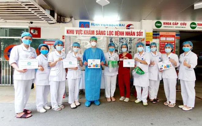 Toàn bộ nhân viên y tế Bệnh viện Bạch Mai sẽ được cách ly tập trung tại khách sạn Mường Thanh
