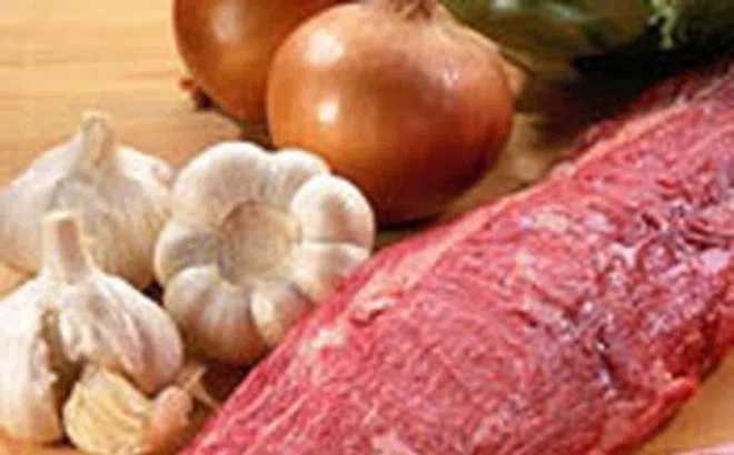 Giá cả thị trường ngày 8/4: Siêu thị giảm giá thịt cá, rau củ