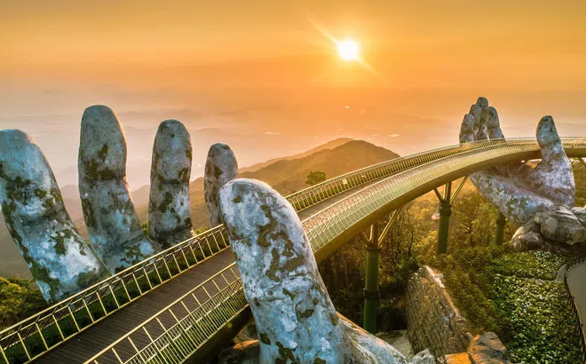Top những cây cầu ngoạn mục nhất thế giới: Gọi tên Cầu Vàng - Đà Nẵng