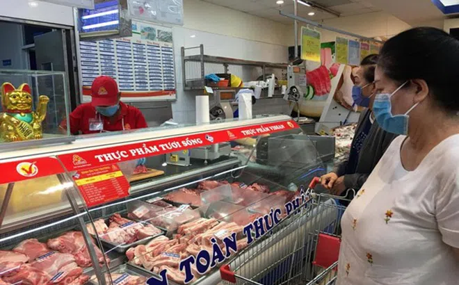 Giá cả thị trường 4/5: Siêu thị đồng loạt khuyến mãi thịt lợn, rau củ quả